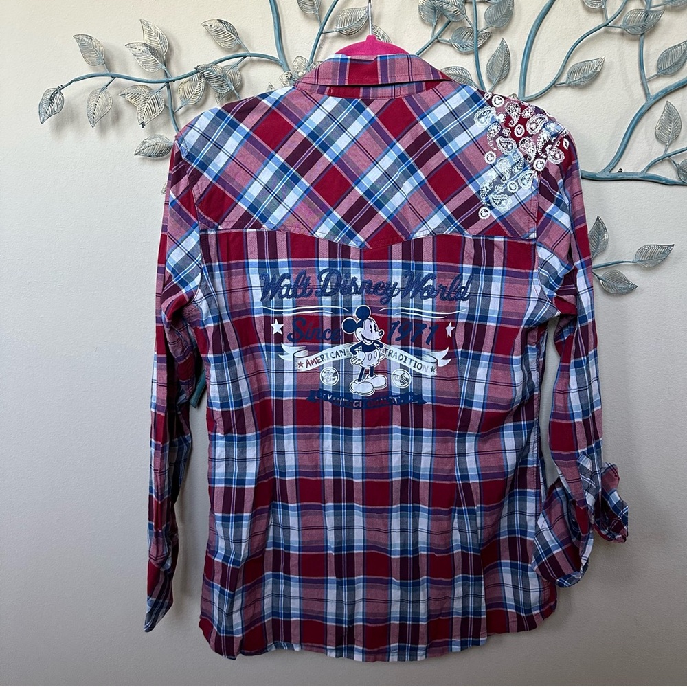 Disney Parks Red White Blue Plaid Long Sleeve Button Down Shirt Sz M EUC - Picture 4 of 6